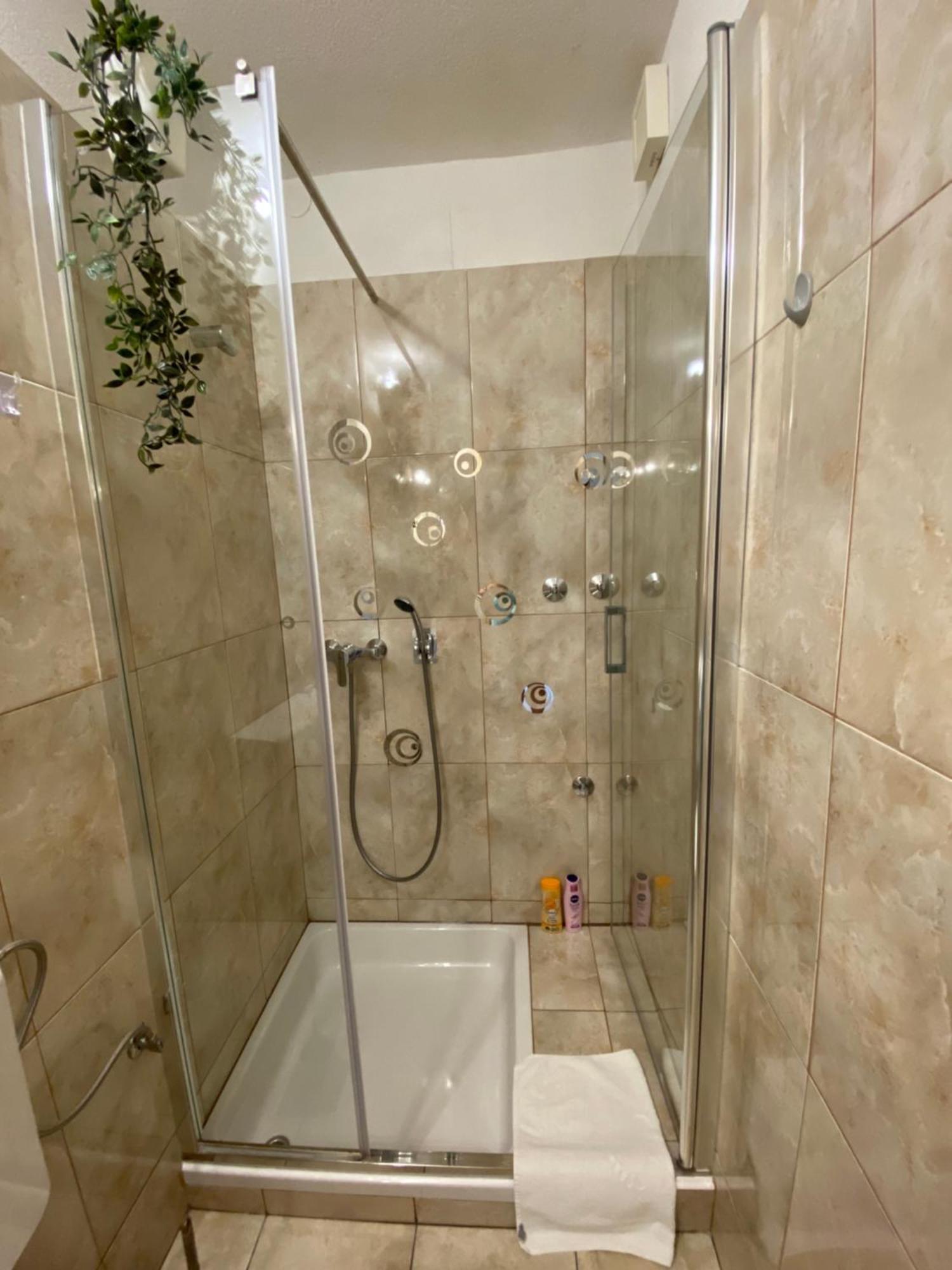 באסקה Apartments Anna III מראה חיצוני תמונה