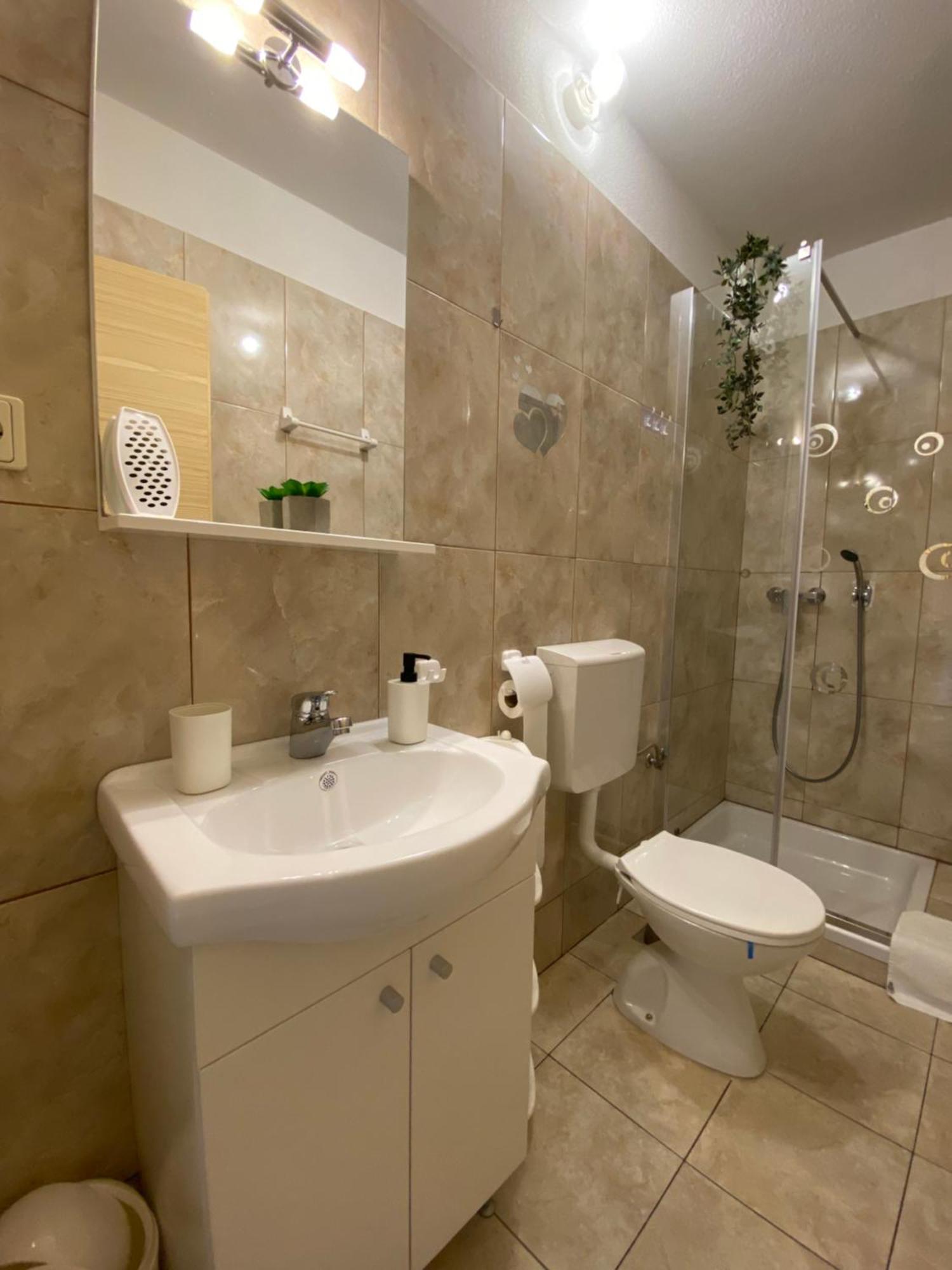 באסקה Apartments Anna III מראה חיצוני תמונה